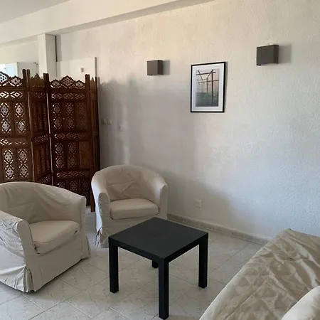 Vigneronne Apartman *
